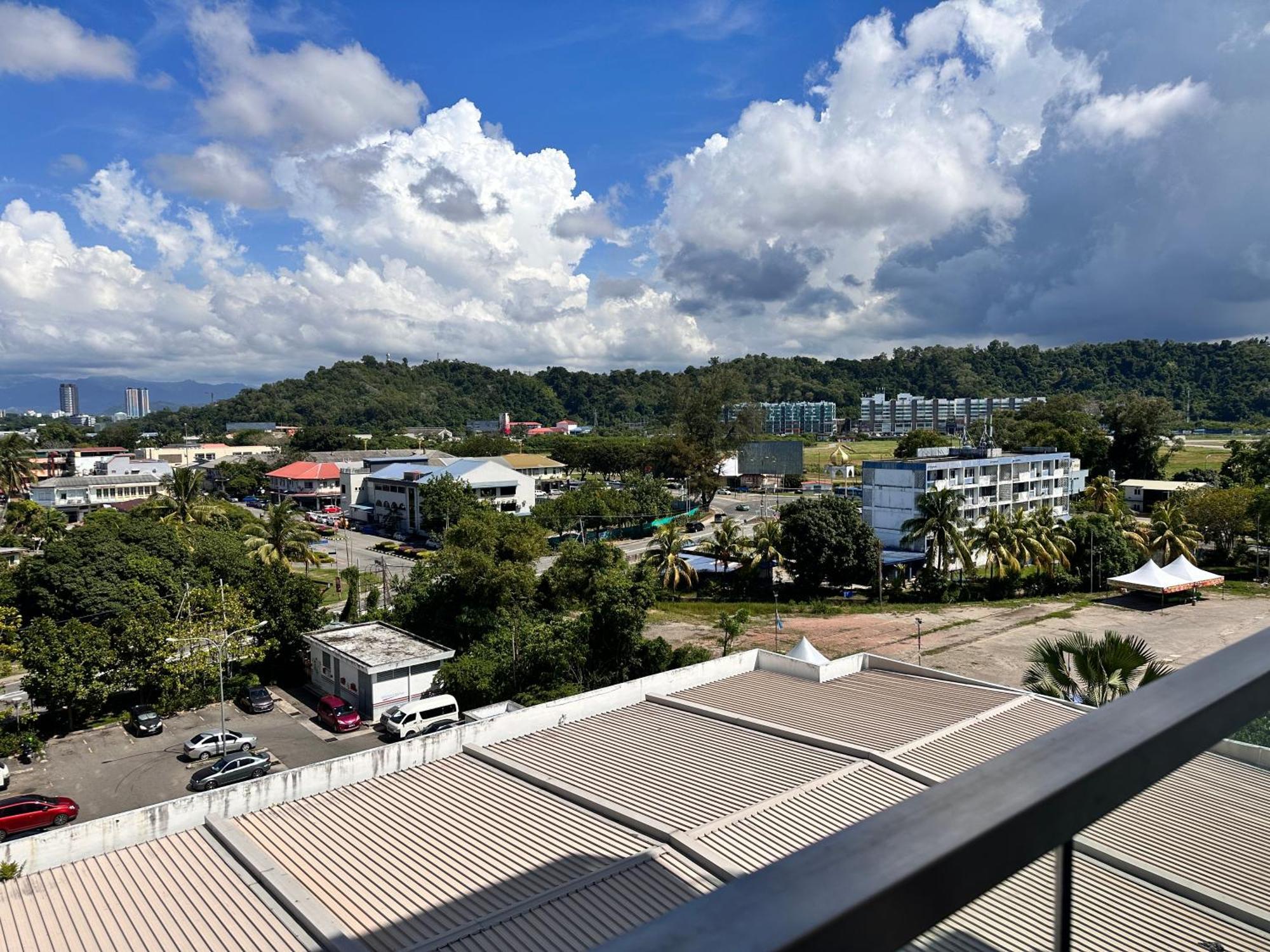 Aru Suites Homestay Wifi,Carpark,24H Check In,Water Filter By R2 Residence Kota Kinabalu Kültér fotó