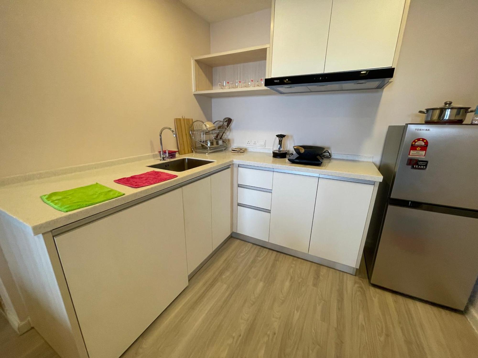 Aru Suites Homestay Wifi,Carpark,24H Check In,Water Filter By R2 Residence Kota Kinabalu Kültér fotó